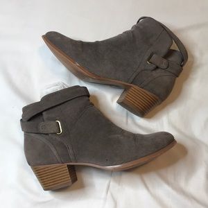 Giani Bernini Shoes - Giani Bernini booties size 7 Giani Bernini Shoes - Giani Bernini booties size 7